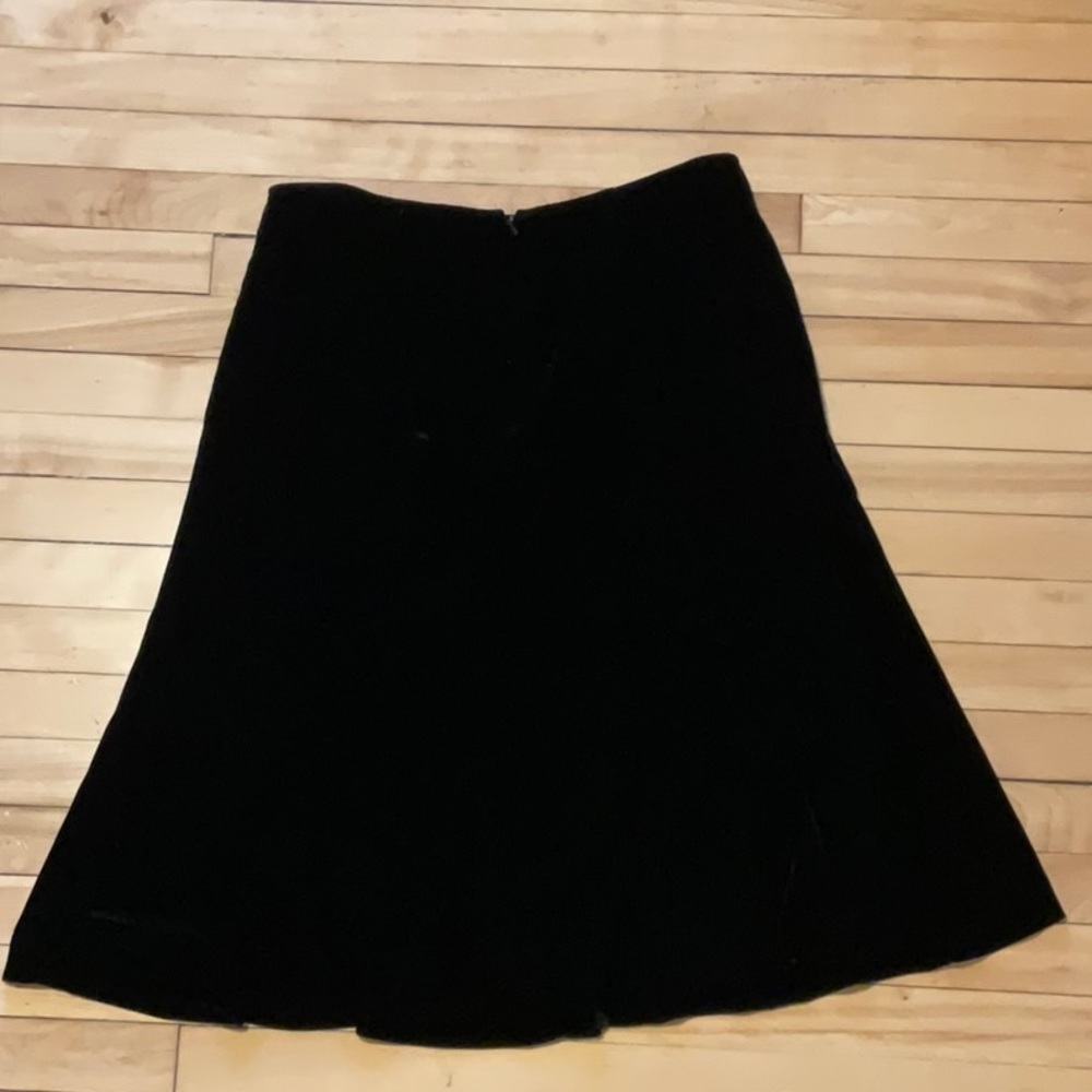 Black velvet dress, A-line